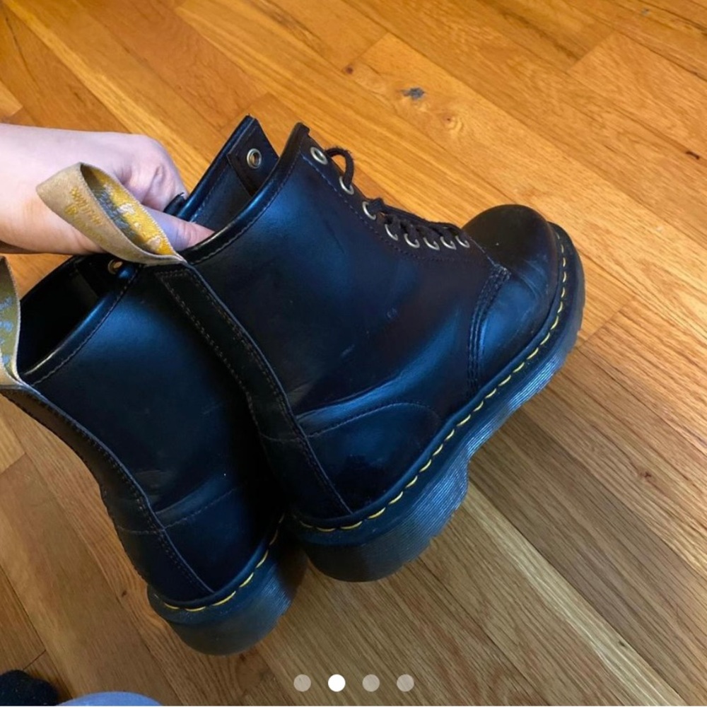 SIZE 8 Vegan leather Doc Martens - Black